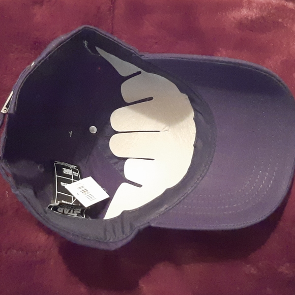 DISNEY'S STAR WARS GALAXY'S EDGE DROID DEPOT BASEBALL CAP - Picture 6 of 10